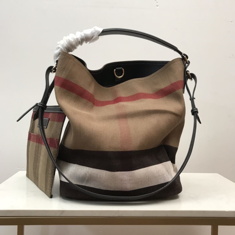 B**rry shopping bags